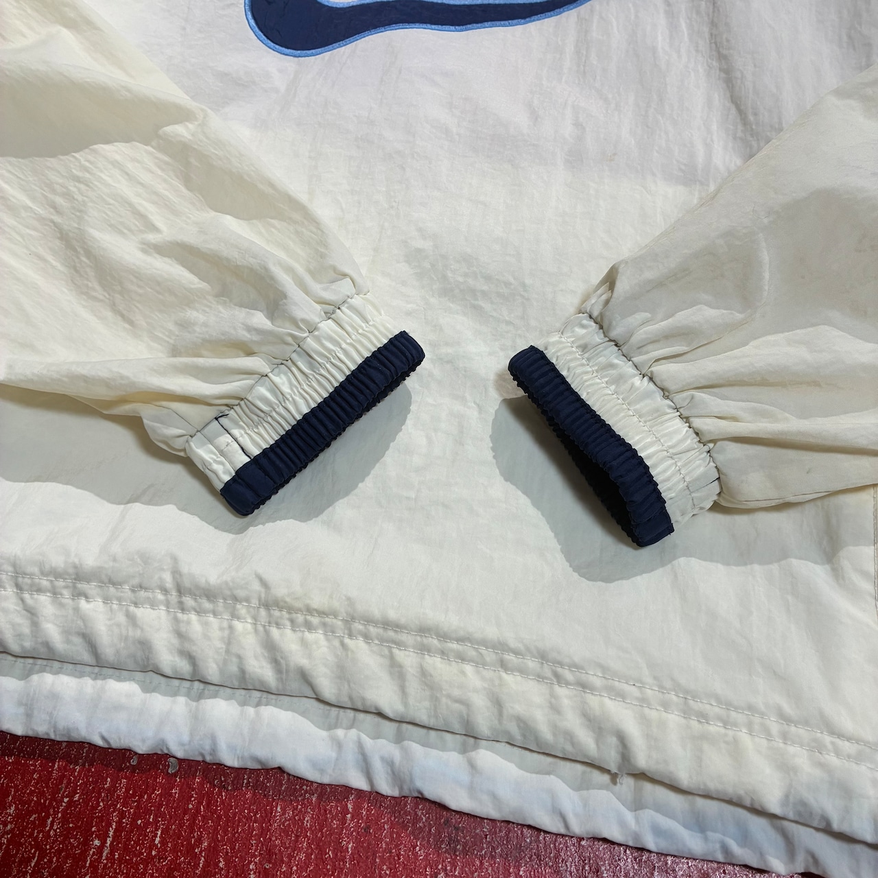 90s NIKE ハーフジップナイロンジャケット アイボリー ビッグスウィッシュ