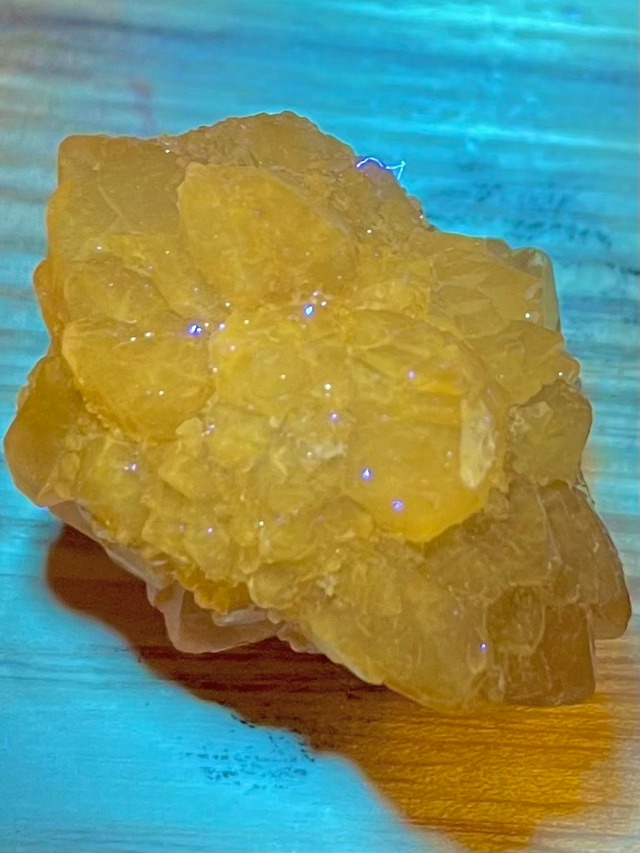 16) New found！蛍光・モロッコ産シトリン(S)