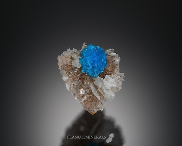 カバンサイト / ヒューランダイト【Cavansite on Heulandite】インド産