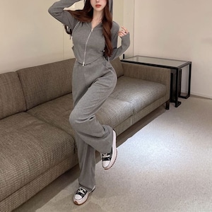 【送料無料】 スウェット ルームウェア 上下セット レディース 春秋 韓国 セットアップ スポーツ ダンス パーカー ショート丈 大人 カジュアル 部屋着 ジョギング ウォーキング ジム 大人可愛い 大人女子