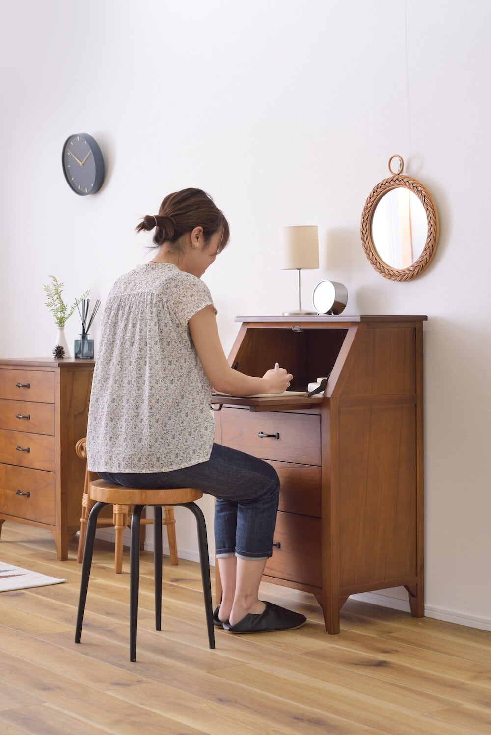 オシャレな収納チェスト ヴィンテージデザイン 面倒臭 簡単組立