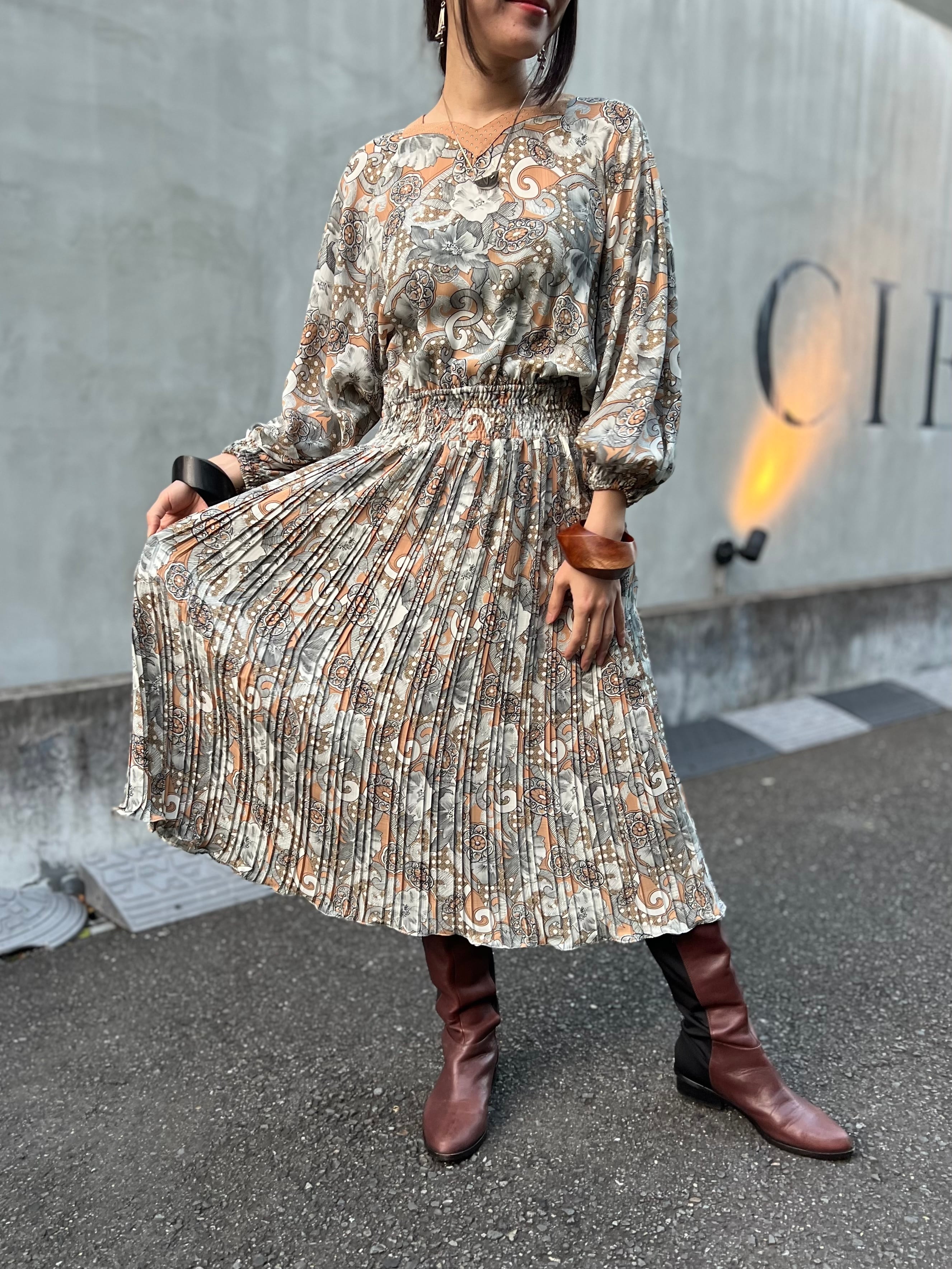 Diane freis gray × brown geometric dress ( ダイアン フレイス グレー × ブラウン 花柄 ワンピース ー  | Riyad vintage shop powered by BASE