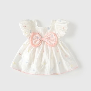 【BABY】ピンク蝶結びパフスリーブロンパース