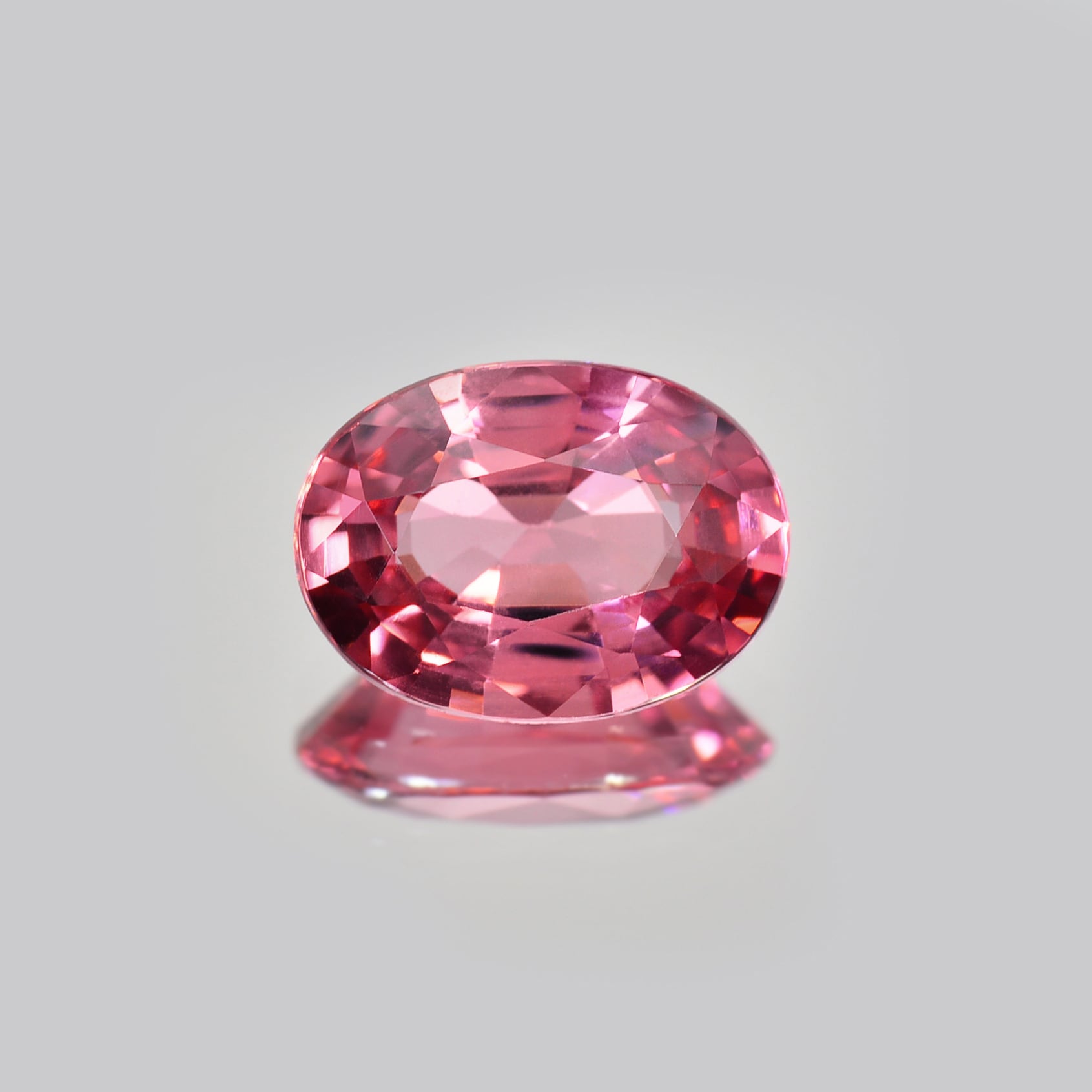 ピンクスピネル パパラチアカラー1ctNatural pink Spinel