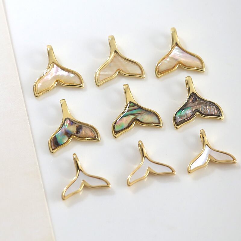 アクセサリーパーツ クジラの尻尾チャーム ゴールド ホエール テール