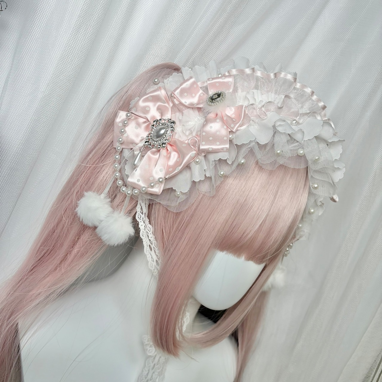 ♡【受注生産】No.8 ドットリボン きらきらパールビジューとふわ雪ぽんぽん フリルレースヘッドドレス light blue ♡