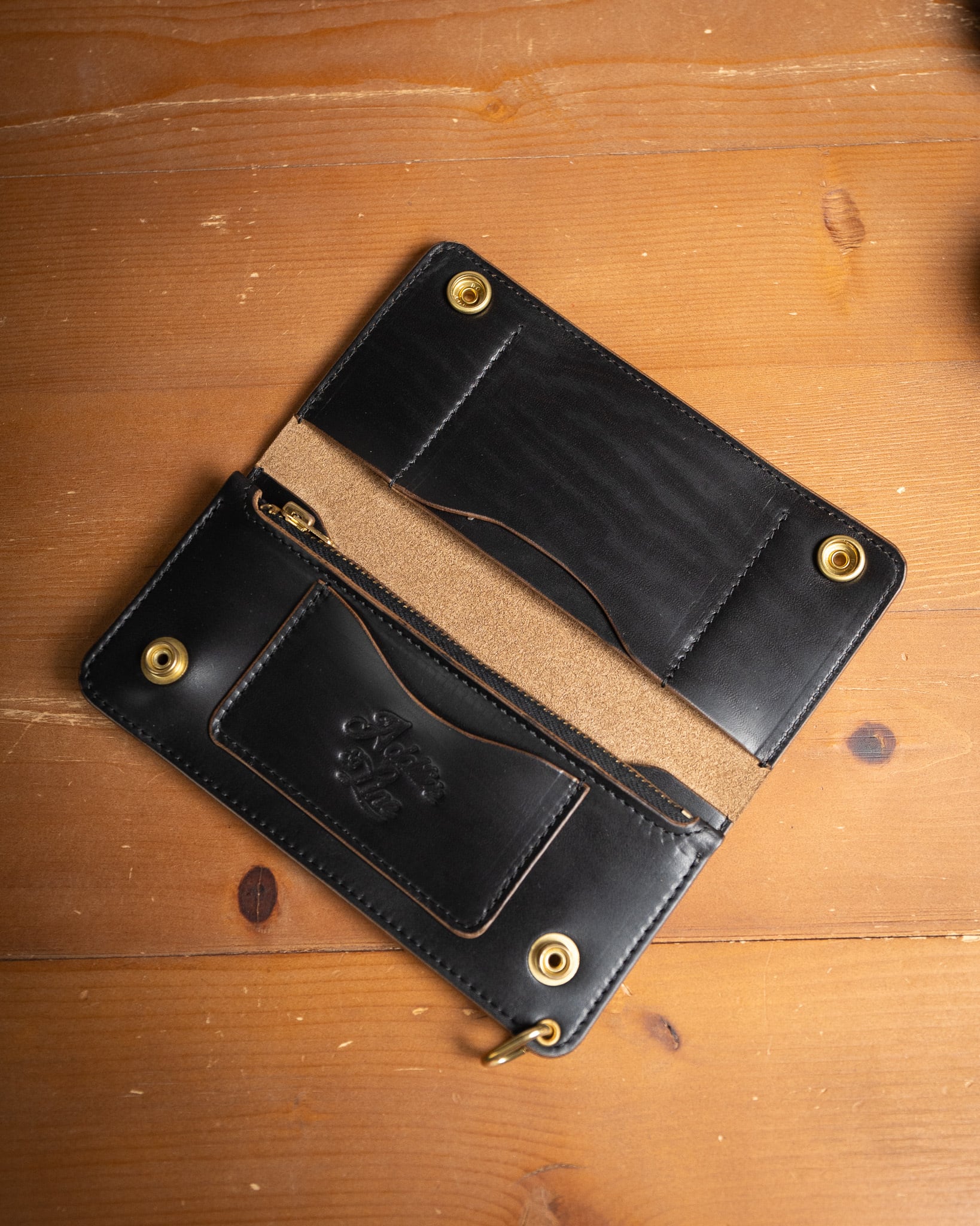 Additive and Line】Tracker Wallet TW-006 Maryam Horse Butt 2層1層