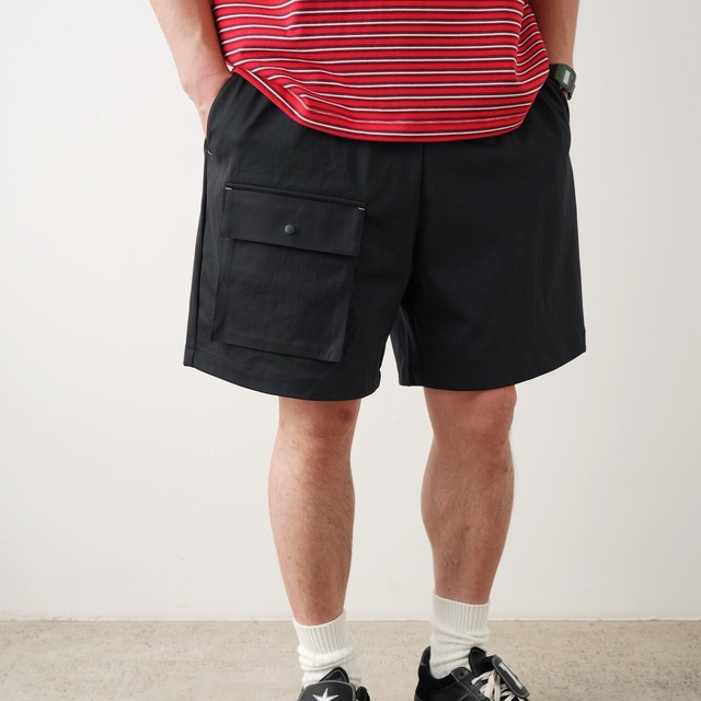 フィッシュボーン・ショーツ