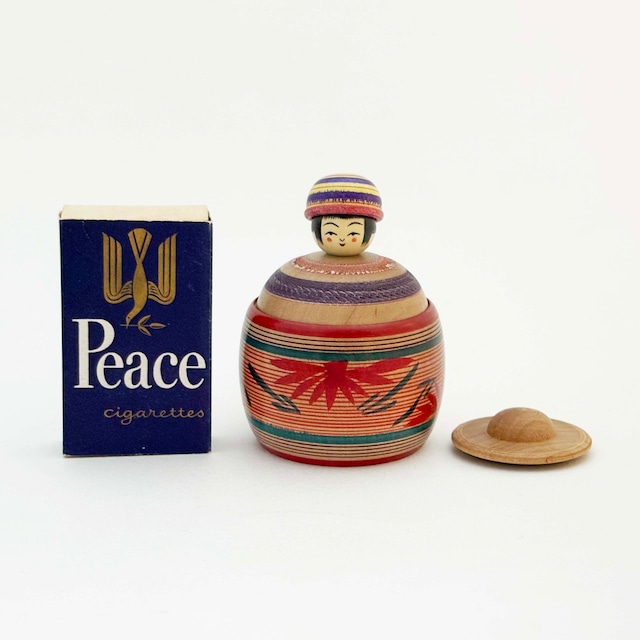 遠刈田系 / 六郷仁美工人（帽子着せ替え蓋物えじこA）