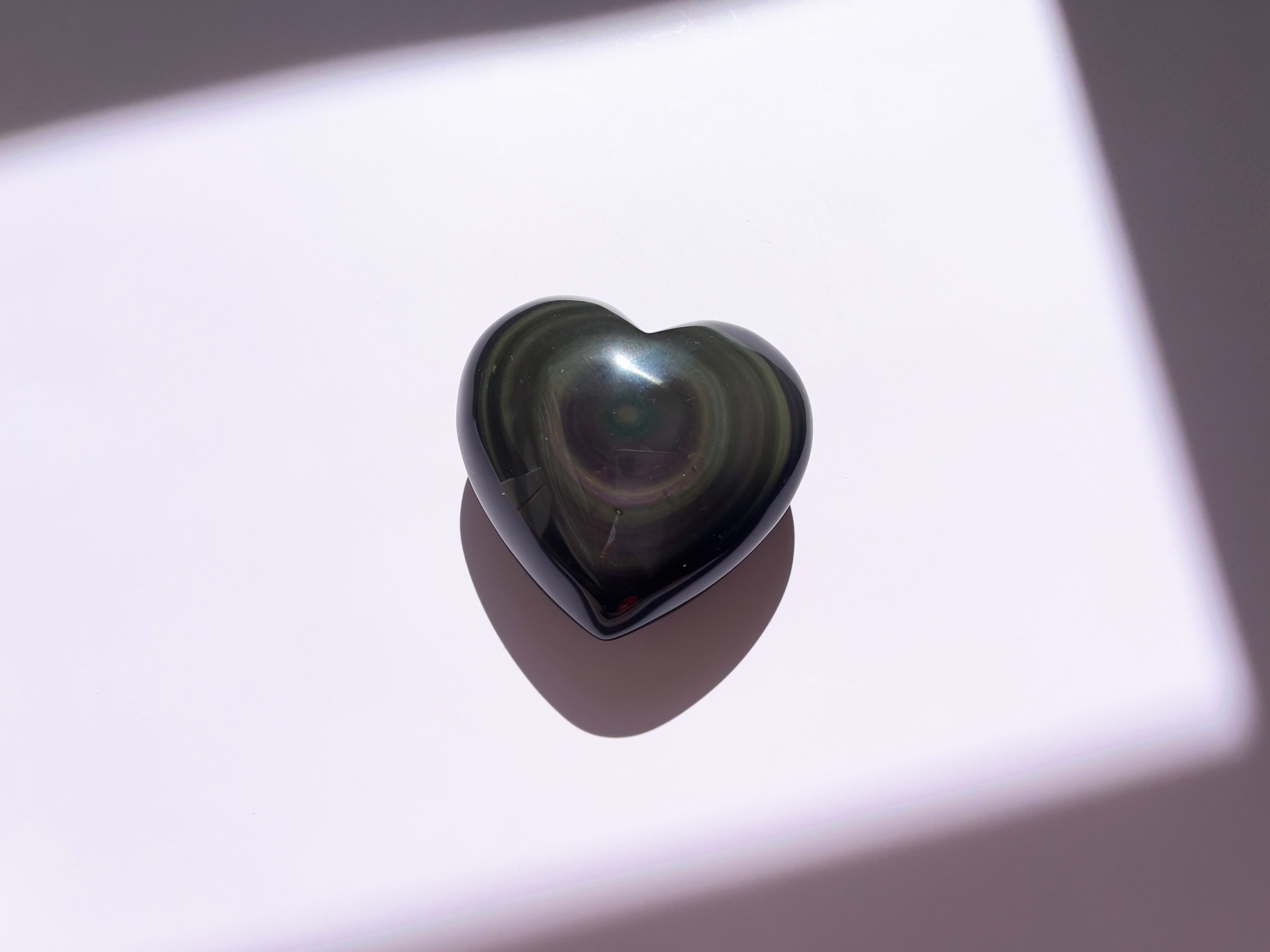 レインボーオブシディアンハート