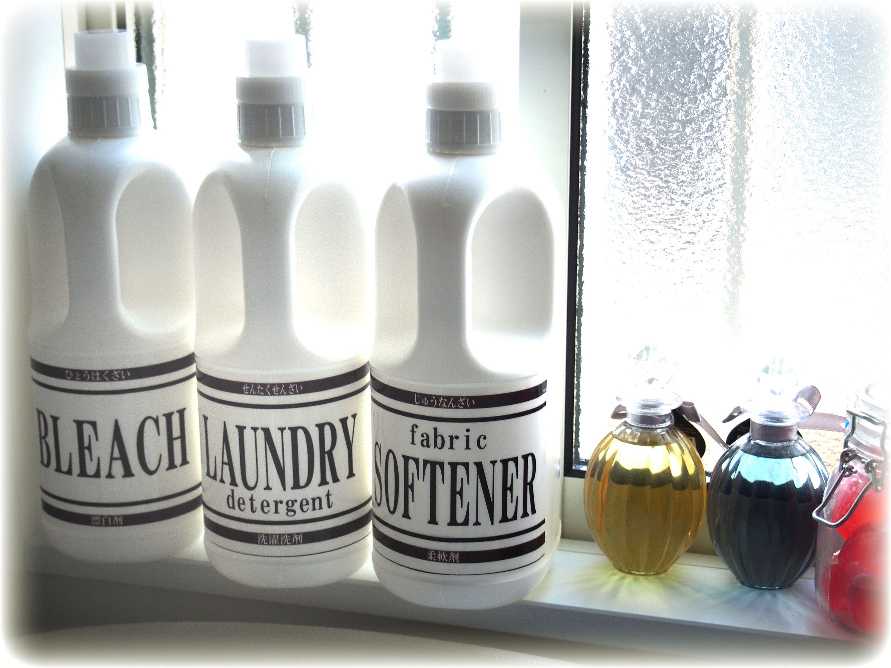 １番人気 洗濯 洗剤 詰め替え ボトル １ｌ １０００ml ａタイプ 詰め替えボトル 詰め替え容器 白 ホワイト ボトル 洗剤 洗濯 ランドリー ｔｈｅ ｂｅｓｔ ｌｉｆｅ 白 黒スタイル モノトーン