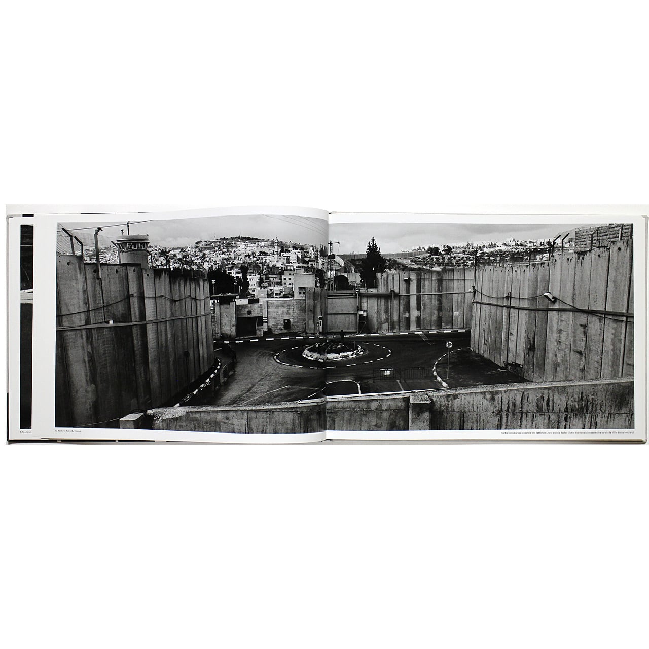 Josef Koudelka: Wall ジョセフ・クーデルカ：壁 | OTOGUSU Shop