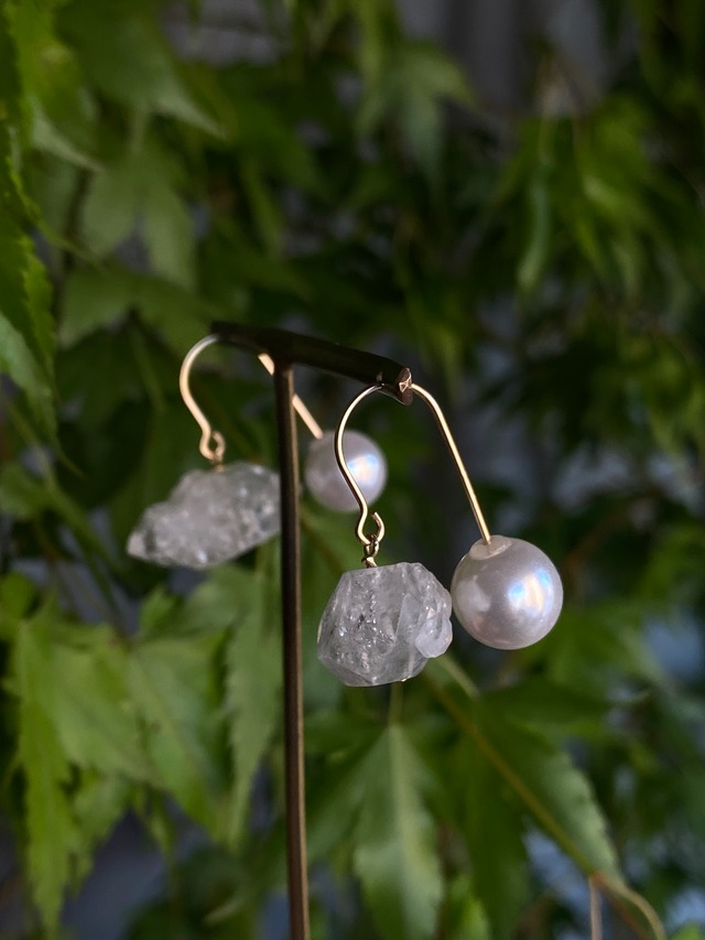 お守りにしよ♡ヒマラヤ水晶ピアス/イヤリング