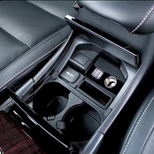 槌屋ヤック(Tsuchiya Yac) 車種専用品 トヨタ 60系 ハリアー 専用 増設ソケット コンソール 電源BOX 長さ17.6×幅13.2cm SY-HR2