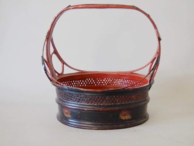 THAI - OLD LACKER FRUIT BOWL / L