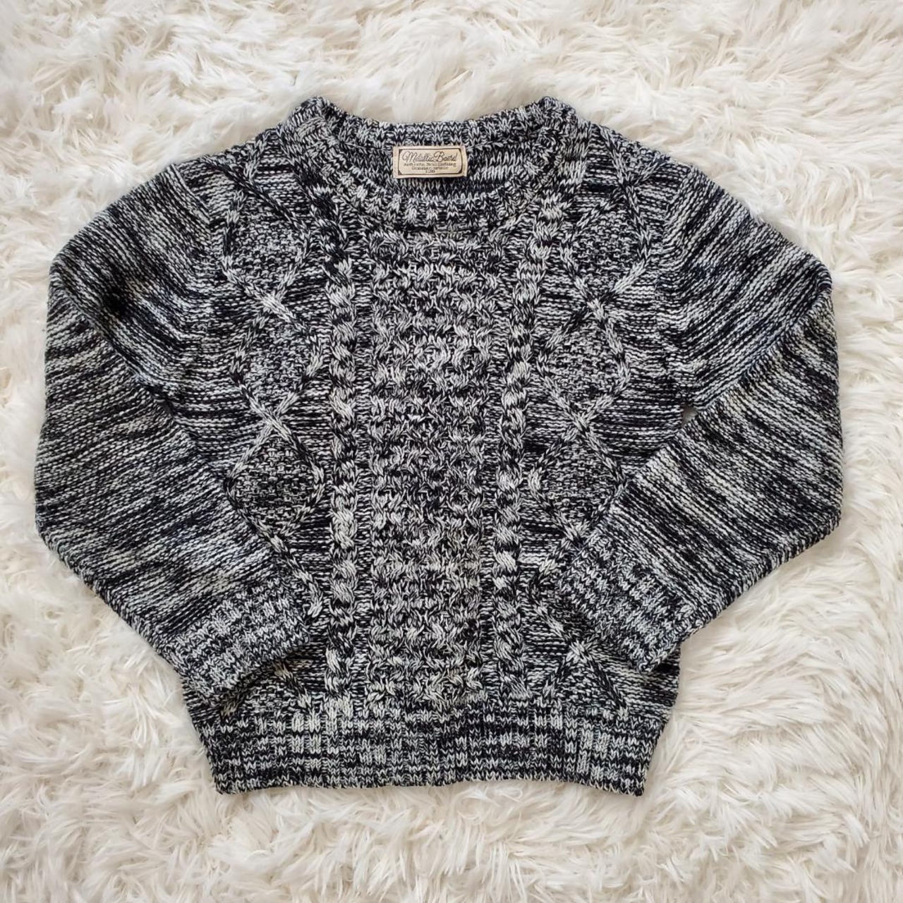 【USED】ニットセーターシンプル　フォーマルにも　お出かけ　高級感　美品