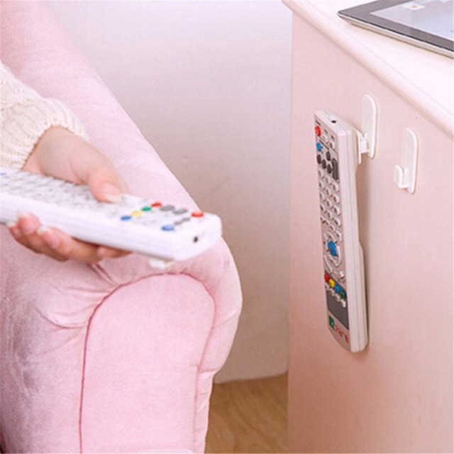 【在庫処分】BLOSUN フックリモコンホルダー リモコンラックかわり収納専用フック強力粘着壁 傷つけない スッキリ収納 ペーストタイプリモコンホルダーフック きれいにはがせる粘着テープ付きハンガー ４組