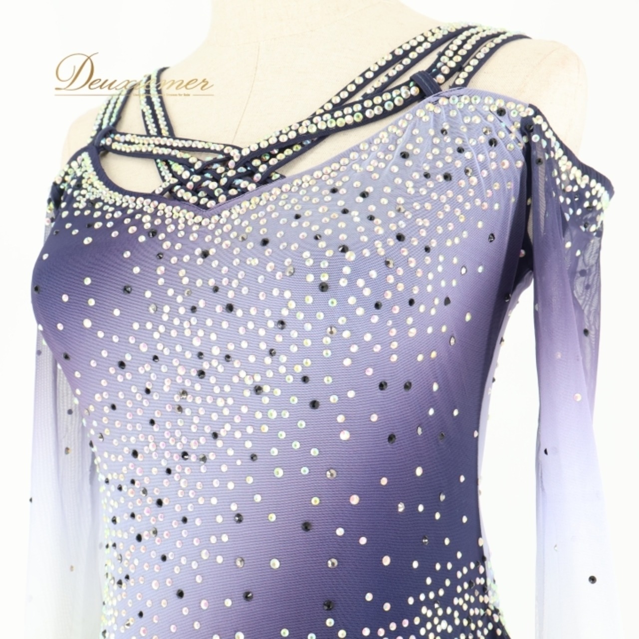 社交ダンス 衣装 ラテン ドレス ワンピース グラデーション 白 紫 綺麗 軽い 薄い デモ 競技 ダンス パーティ 発表会 パープル系 ホワイト系 スパンコール シフォン素材 フェミニン おしゃれ ステージ用 華やか 透け感 薄手タイプ エレガント