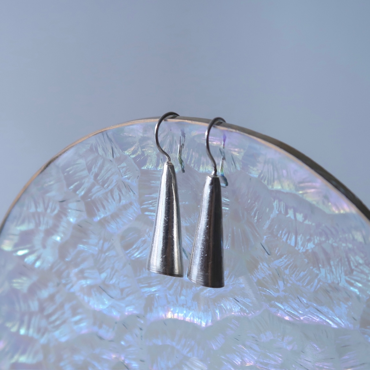 【カレンシルバー】三角のピアス