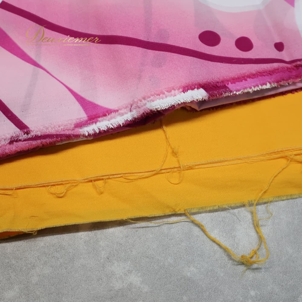 フラダンス 小物 まとめ売り 70点以上 セット レイ フラワーレイ パレオ クウペエ ネックレス シェルレイ ククイ イリマ 白 黄 緑 紫 赤 ピンク カラフル アクセサリー ヘアクリップ ヘアアクセサリー タヒチアン ホワイト系 レッド系 ピンク系