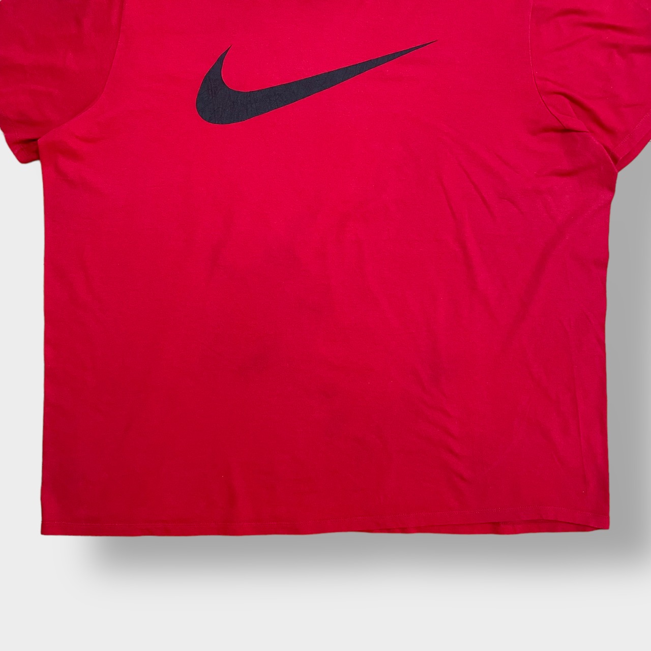 【NIKE】2XL ビッグサイズ Tシャツ ビッグロゴ Swoosh スウッシュ ナイキ レッド 半袖 US古着
