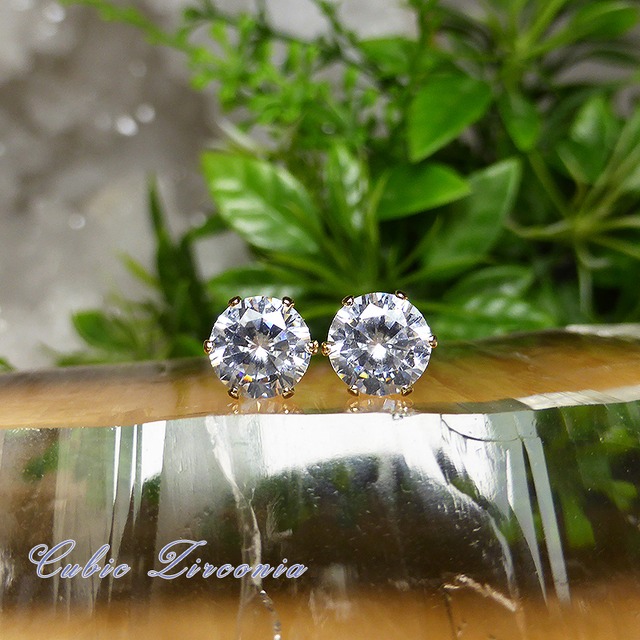 キュービックジルコニア・ピアス 6mm(1ペア)