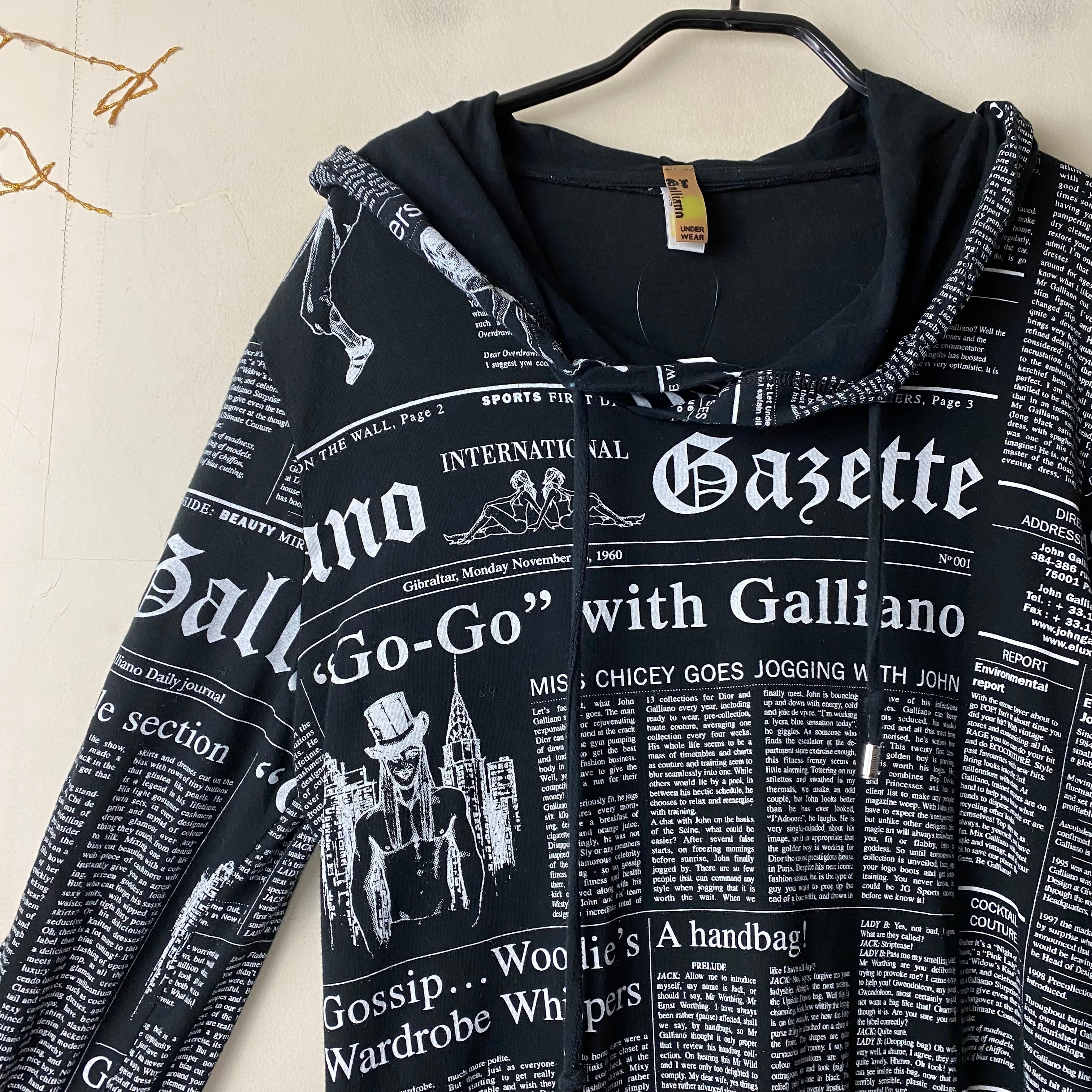 JOHN GALLIANO newspaper pattern set-up | NOIR ONLINE