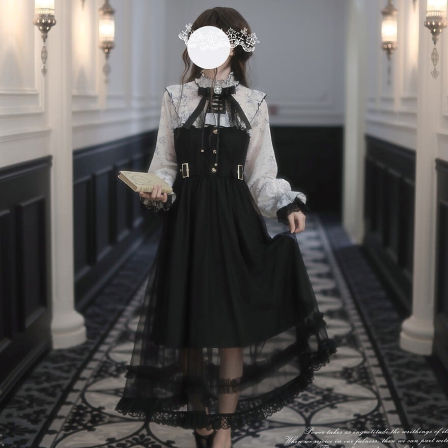 夜霧に咲く黒百合 ネックリボンのクラシカルロリータワンピース
