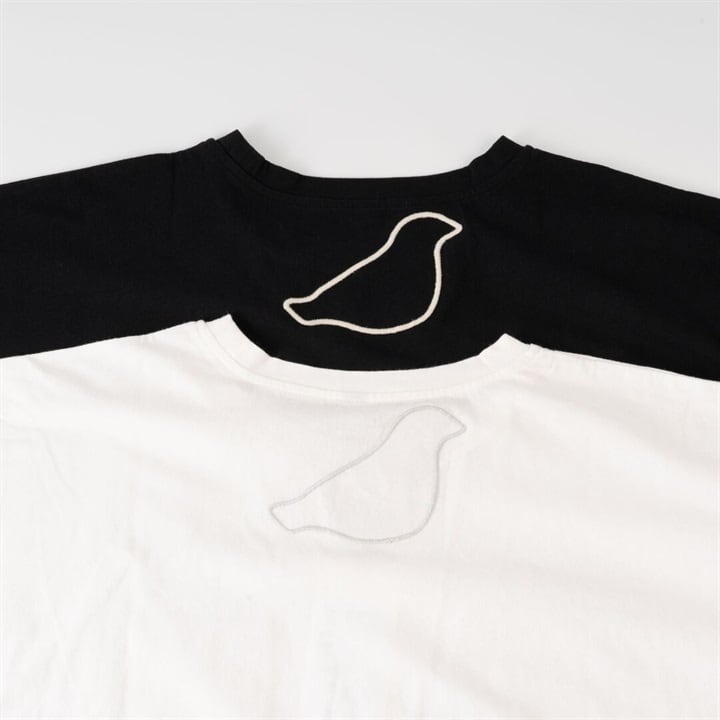 【Emago.】ポケット付き半袖Tシャツ|トリと洋ナシ