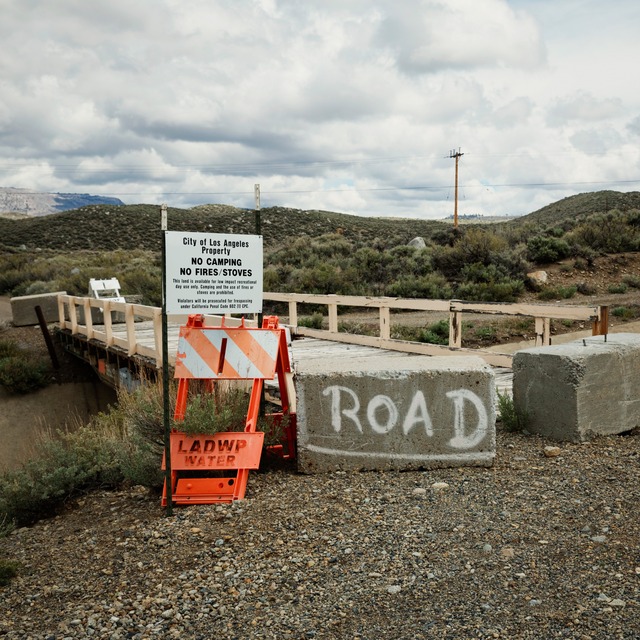 Danger to cross #MonoLake