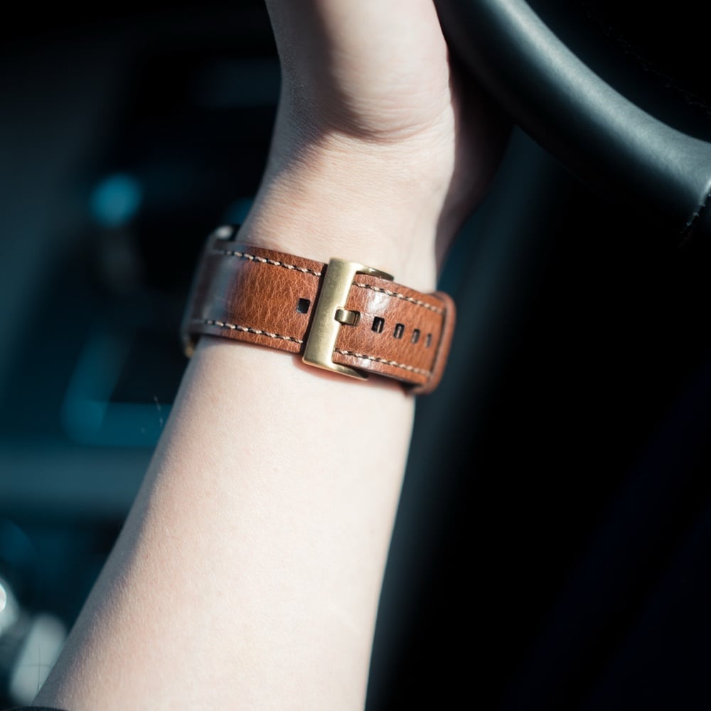 AppleWatch用レザーバンド【茶】 - Luxe[リュクス] | N FIVE（エヌ