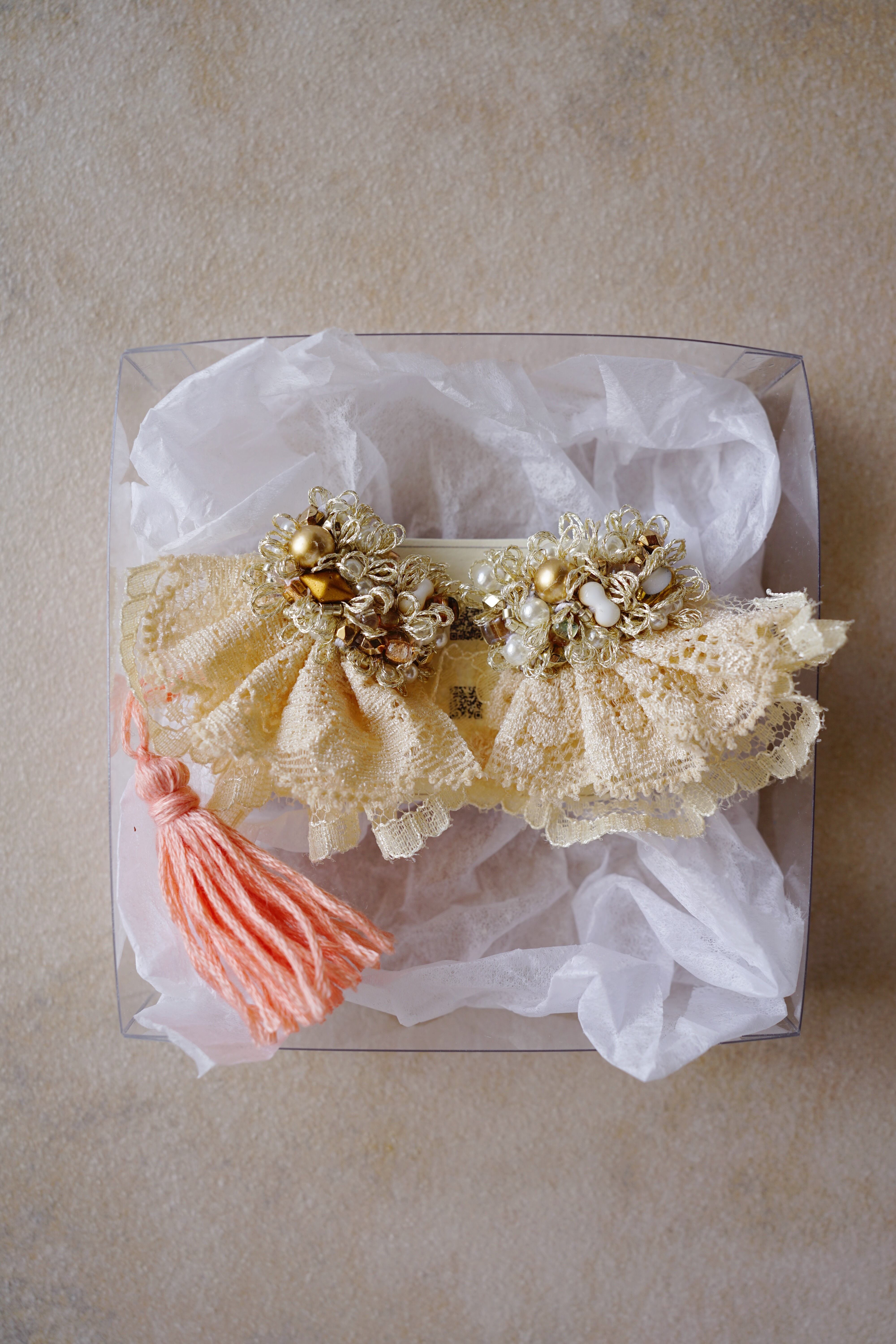 cream lace white/ ピアス