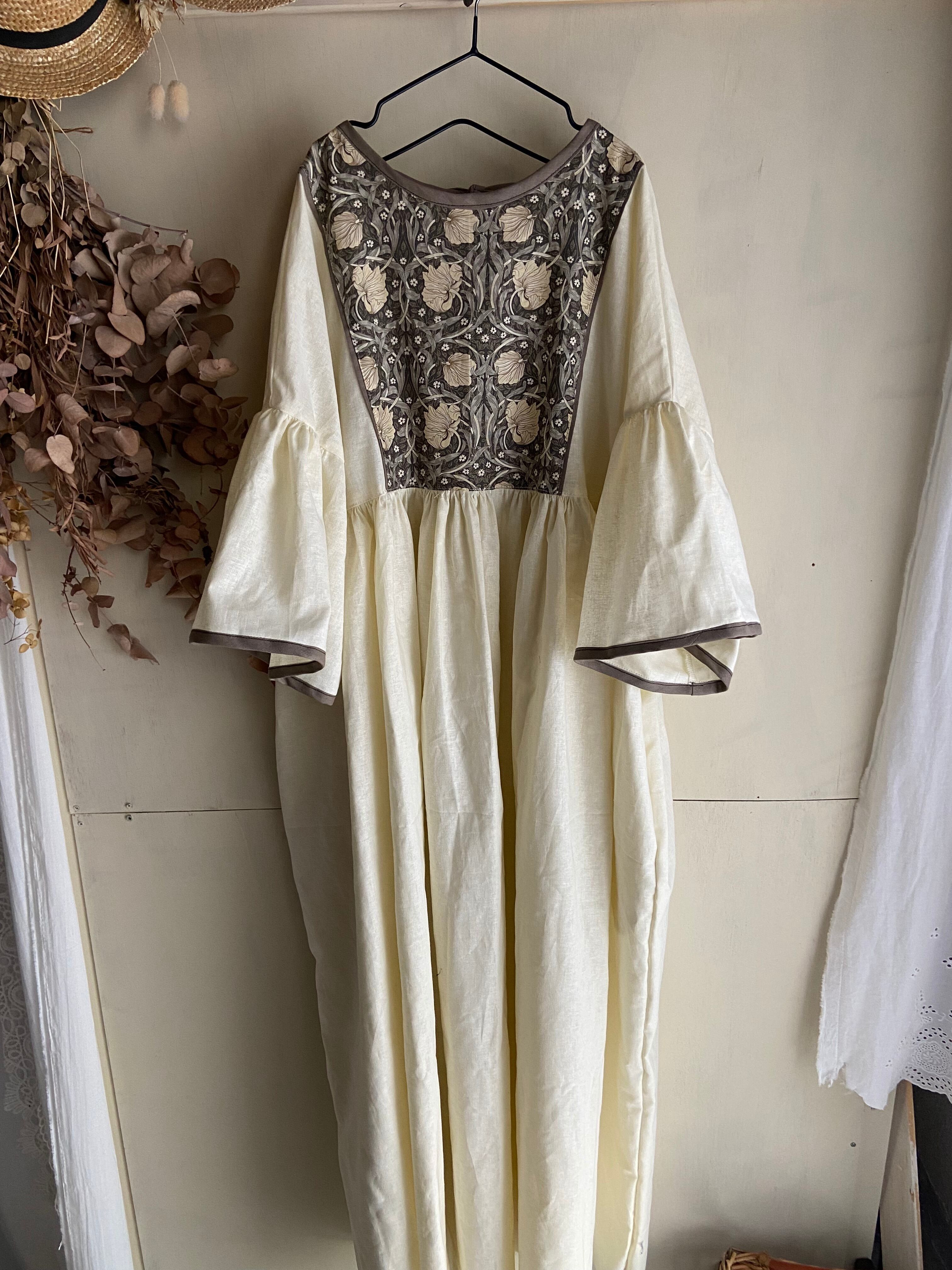 ウィリアムモリスの切り替えワンピース／ピンパーネル | Lily andantino 