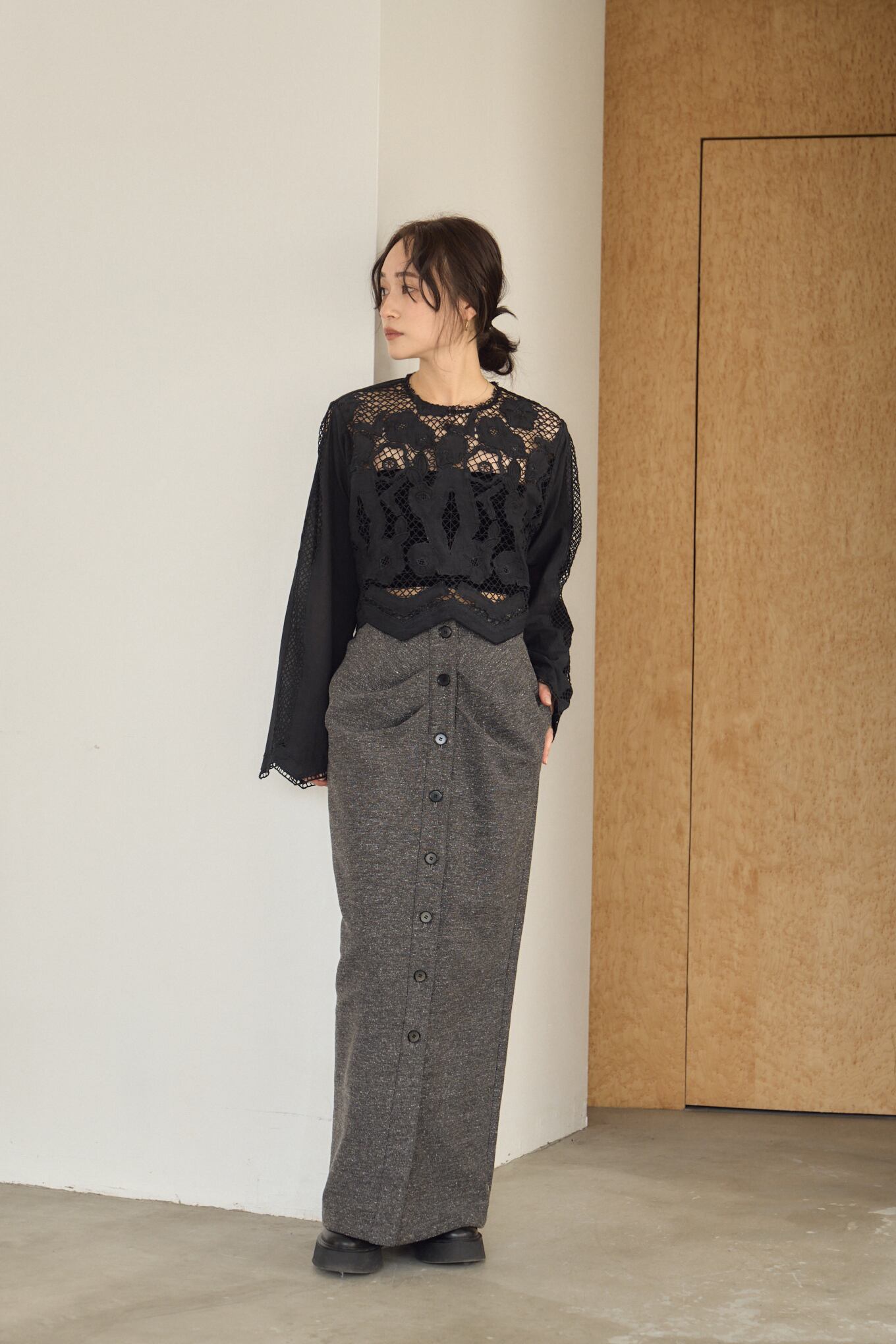 Hella EMBROIDERY LACE BLOUSE エンブロイダリーレースブラウスBlack 