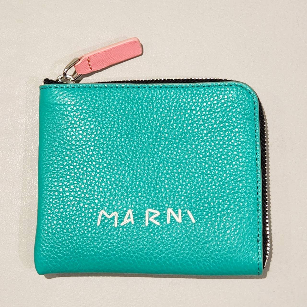 MARNI グリーン、ホワイト、ブラウン サフィアーノレザー三つ折り