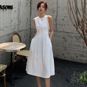 ワンピース ノースリーブ Aライン きれいめ カジュアル 膝丈 ひざ丈 袖なし フレア かわいい 大人可愛い 大人 上品 おしゃれ お洒落 大人可愛い 大人女子 ラブリー キュート ガーリー クール モード系 エレガント モダン 白 ホワイト 黒 ブラック 無地 10代 20代 30代 40代 50代 レディース オフィス ビジネス OL 通勤 学生 通学 デート お出かけ 女子会 イベント リゾート 旅行 海 プール パーティー 着回し 普段使い 韓国 韓国系 オルチャン ファッション コーデ モテ