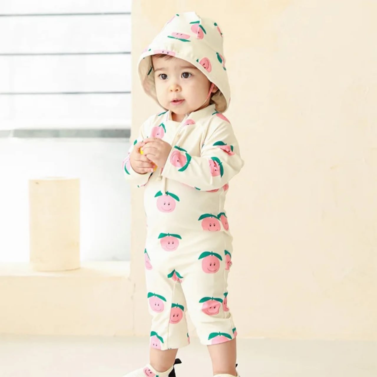 baby swimsuit beige apple│ベビー 水着 uvフード付き 2点セット 男の子 女の子 80 90 キッズ 水着 スクール水着 おおきいサイズ 競泳水着 ノースリーブ スクール 水着 子供 水着 子供用フィットネス水着 みずぎ スイミング スクール子供水着 スイムウェア スイミング ...