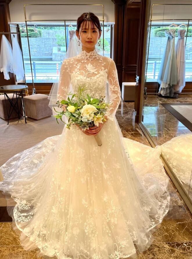 ウェディングボレロ 長袖 パール ブライダル 花嫁 ウェディングドレスアレンジ小物 オフホワイト ボタン 結婚式 二次会 披露宴 お色直し パーティー