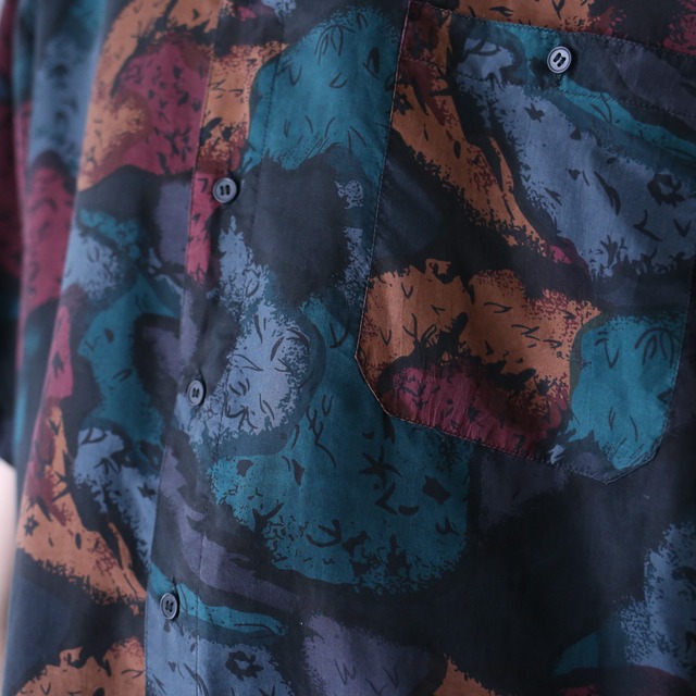 dark poison color over silhouette silk h/s shirt