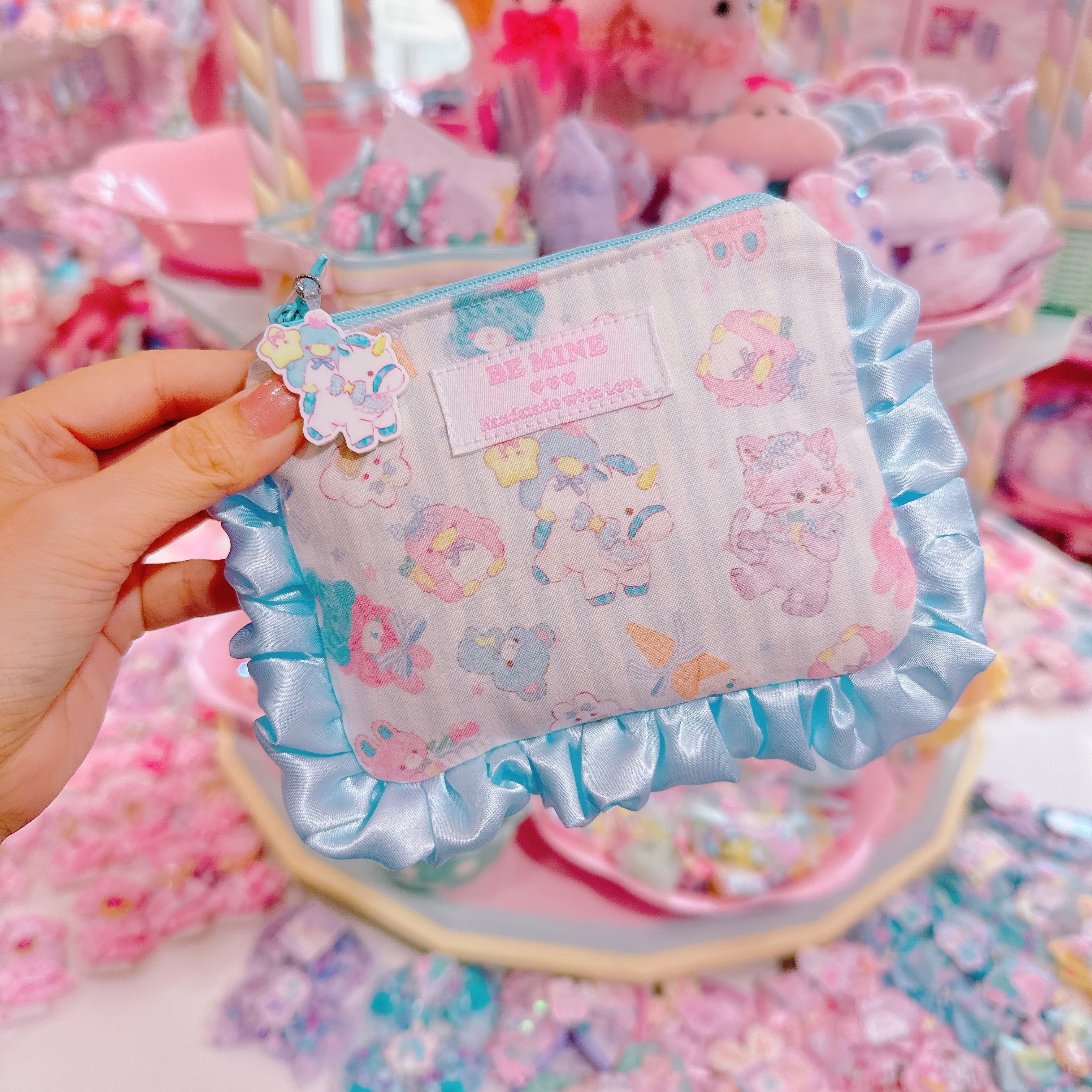 【E3】94-8コットンレース＆サテンフリルミニポーチ