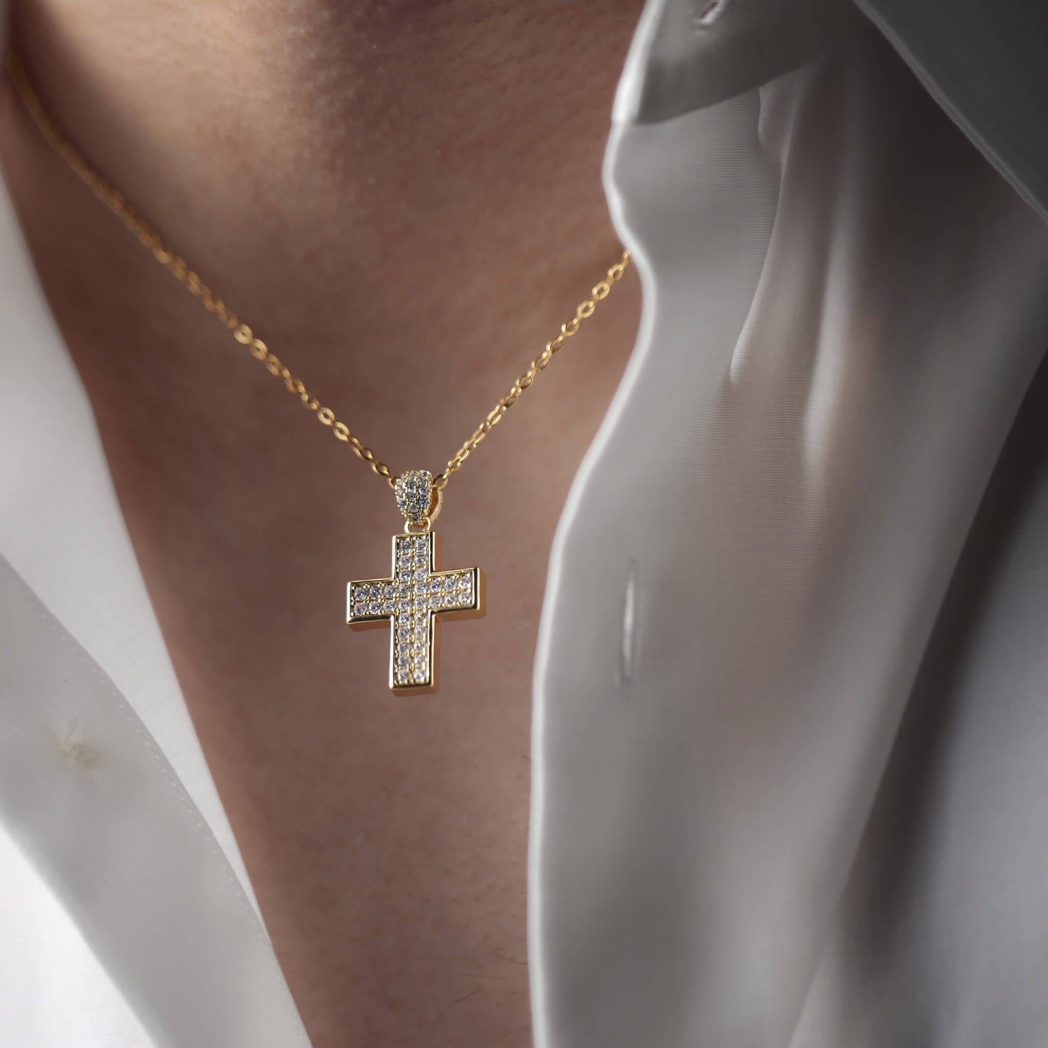 reversible zirconia medium cross necklace VN1-110 | VERIELA