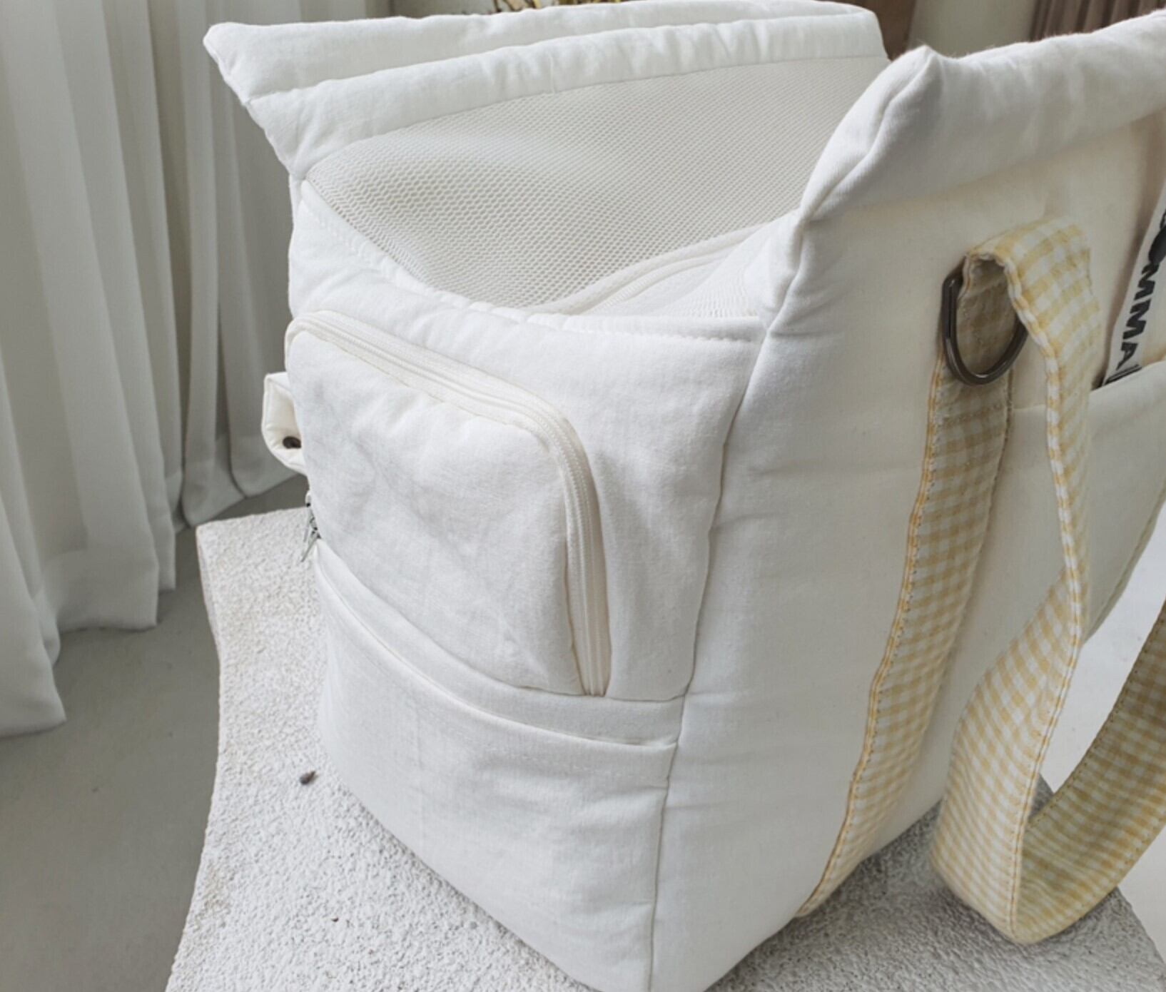 予約【DOUBLE COMMA】THECOM BAG (Ivory) | haneulpet