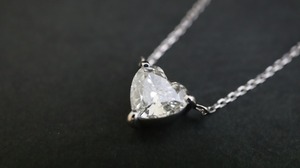 『pureハート』Pt900 ダイヤモンド ネックレス