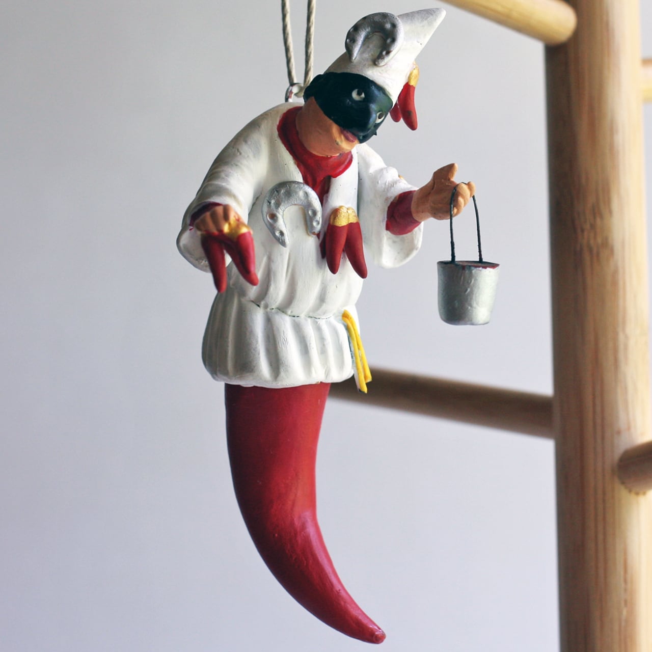 【ワインホルダー】ナポリの幸運のお守り！pulcinella cef8d7ea10ad566bea84d3a48fb744