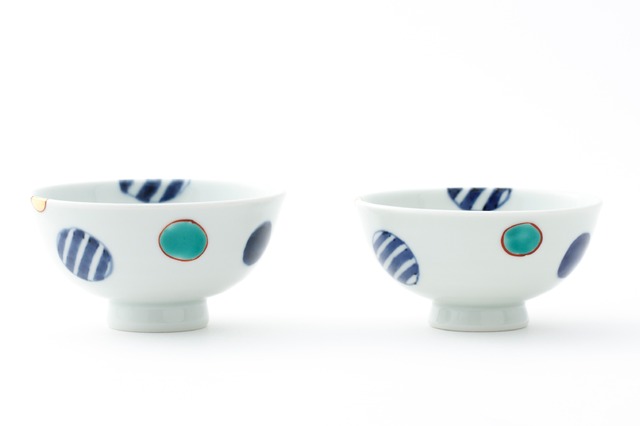 【福珠窯】有田焼／染錦地紋丸紋　対飯碗　2客セット