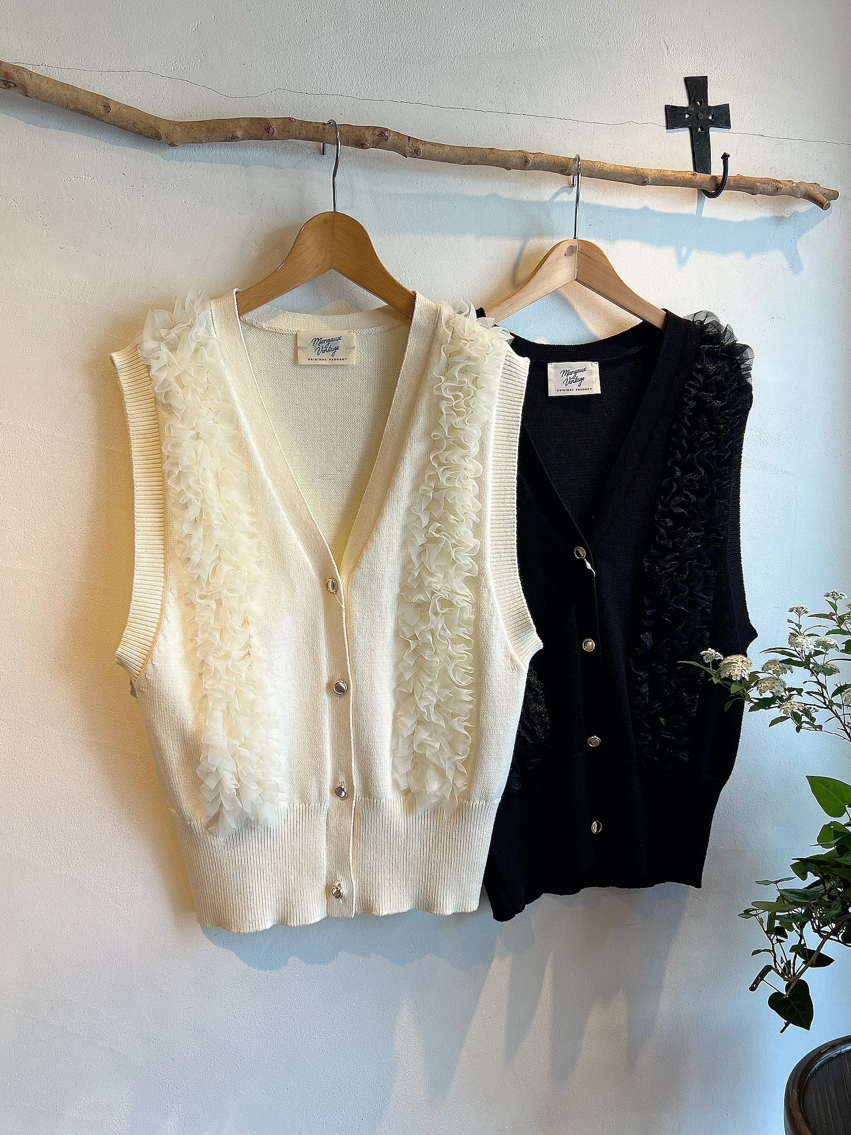 MARGAUX VINTAGE / チュールフリルベスト | anouk