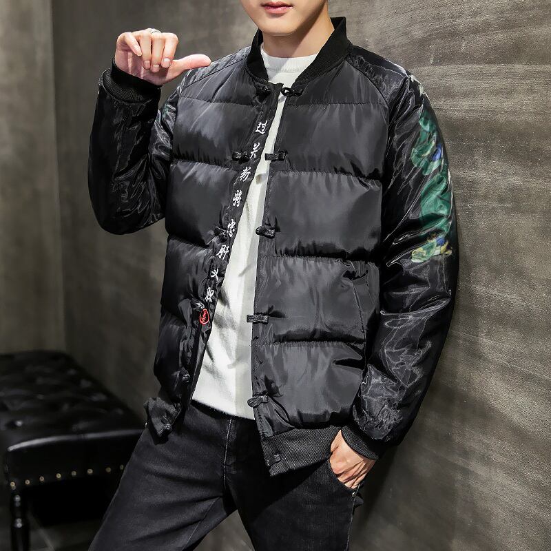 臻南シリーズ チャイナ風ジャケット 2タイプ スタジャン スカジャン チャイナボタン 中綿 漢字 メンズ カップル服 カッコイイ Elegant 臻南シリーズ チャイナ風ジャケット 2タイプ スタジャン スカジャン チャイナボタン 中綿 漢字 メンズ カップル服 カッコイイ Elegant