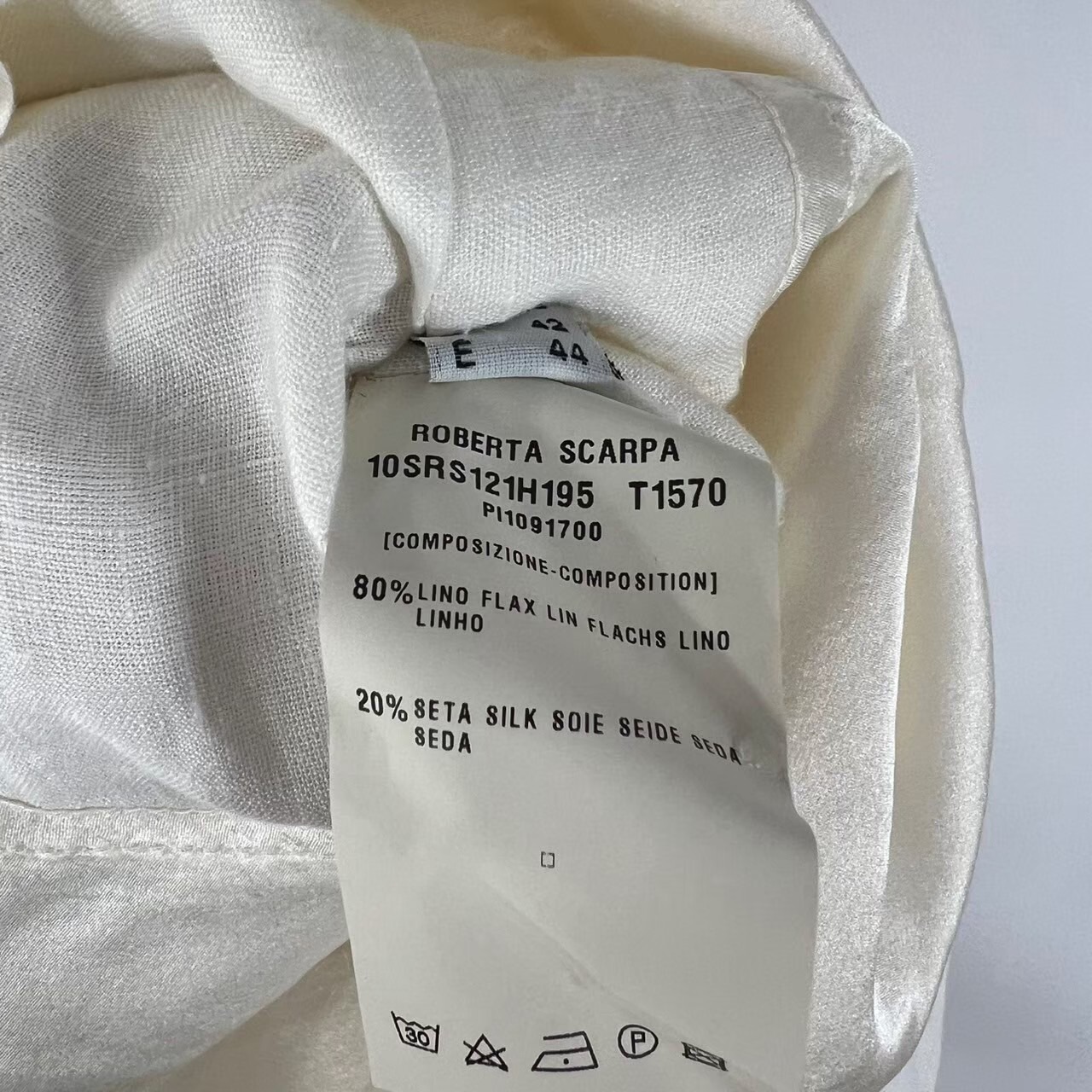 ROBERTA SCARPA シルク混 ノーカラージャケット