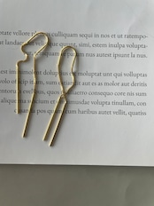 ラインスレッドピアス
