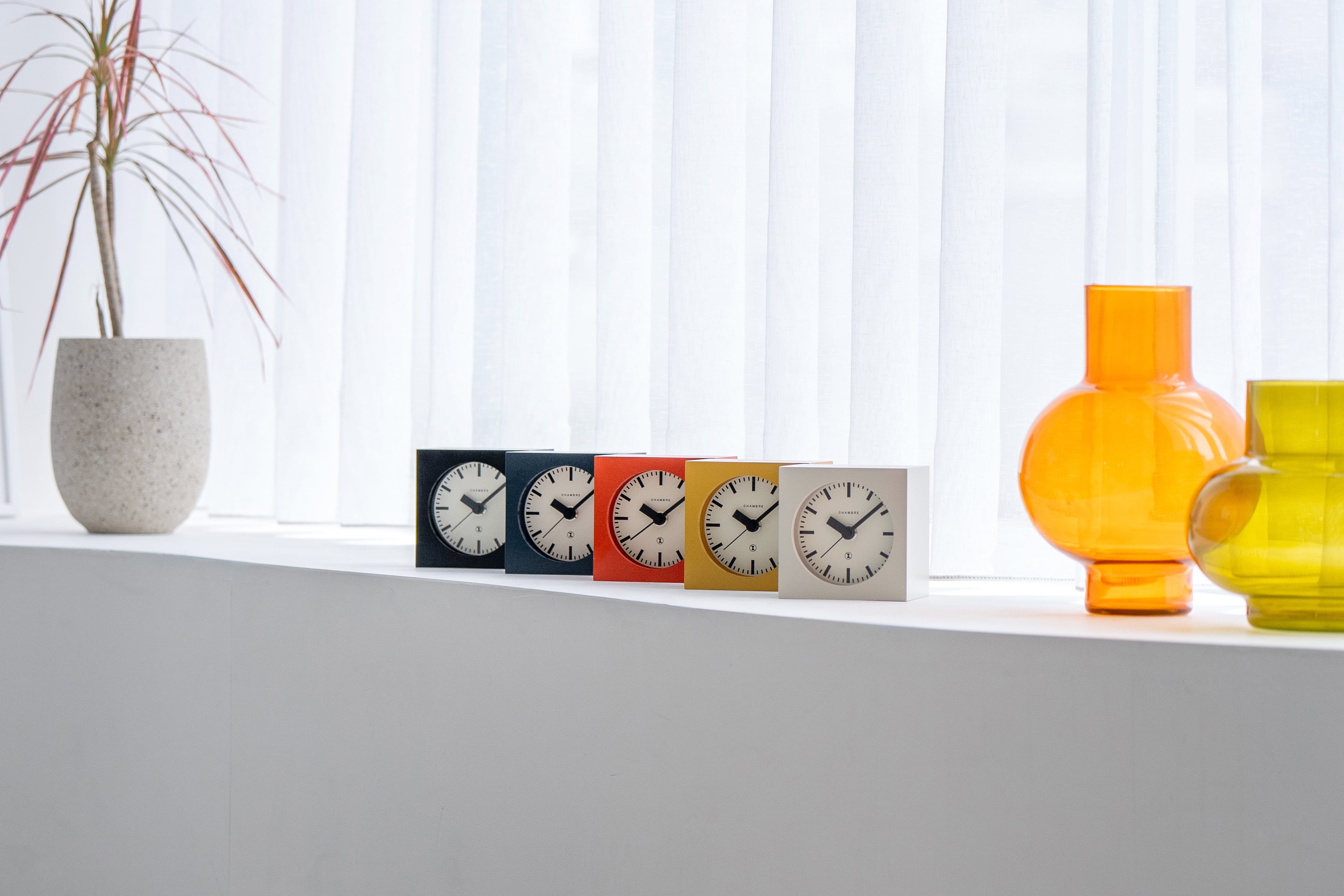 BLOCK DESK CLOCK MUSTARD | シャンブル【CHAMBRE】byインターゼロ